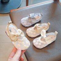 【Love ballet】เด็กรองเท้าสาวแฟชั่นฤดูร้อนสบายๆรองเท้าเต้นรำสีขาวพิลึกลูกไม้บัลเล่ต์ระบายอากาศด้านล่างนุ่มรองเท้าแบนดอกไม้ F06151