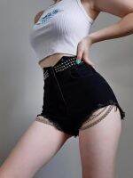 กางเกงขาสั้น Beaded chain raw edge design denim shorts womens summer a-shaped bag hip high waist outerwear