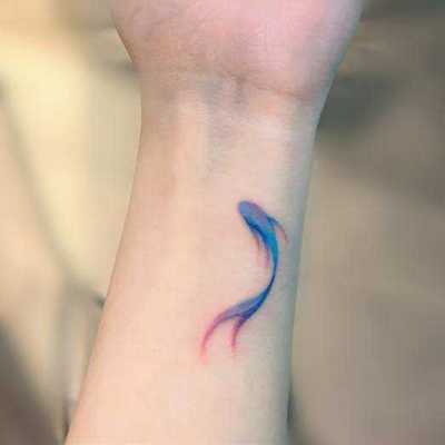 Tattoo stickers waterproof men and women long-lasting simulation tattoo sexy collarbone blue koi small fish stickers ins wind wrist