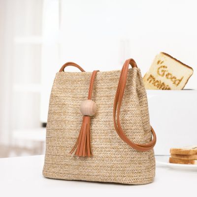 Women Straw Bag Bohemian Rattan Beach Handbag Handmade Kintted Crossbody Bucket Bags Summer Tassel Beach Bag