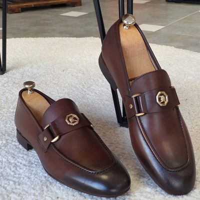 เดรสผู้ชายธุรกิจแบบสวมหัวรองเท้าสี่เหลี่ยมรองเท้าส้นเตี้ยโลฟเฟอร์บุรุษสีน้ำตาล Gratis Ongkir ขนาด38-48 Zapatos De Vestir Hombre