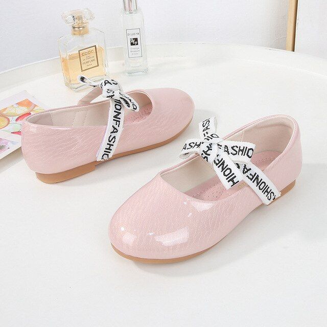 girls-flat-shoes-new-letters-ribbons-gold-children-shoes-princess-patent-leather-shoes-for-girls-mary-jane-toddler-shoes