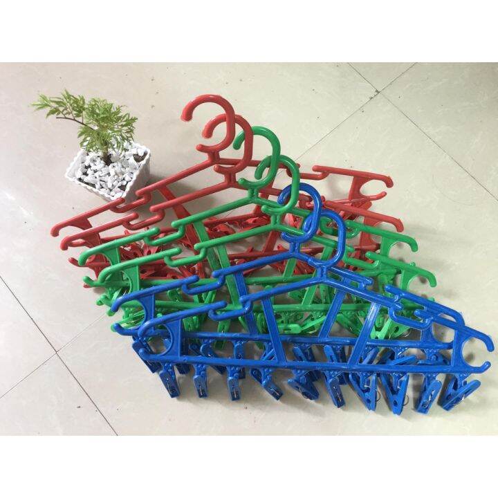6 Pieces Hanger with 10 Clothes Pin / Hanger na may Sipit Lazada PH