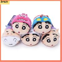 BRAIN น่ารักน่ารักๆ มินิมินิ ตุ๊กตาการ์ตูน กระเป๋าเดินทางมีล้อ เครยอนชินจัง จี้กระเป๋าเป้สะพายหลัง ของเล่นยัดไส้ จี้กำมะหยี่ชินจัง พวงกุญแจผ้าพลัฌ จี้อะนิเมะ พวงกุญแจผ้าพลัฌ