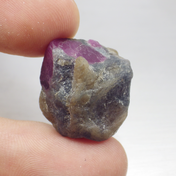 พลอย-ก้อน-รูบี้-ทับทิม-ดิบ-ธรรมชาติ-แท้-natural-unheated-ruby-tanzania-หนัก-37-85-กะรัต