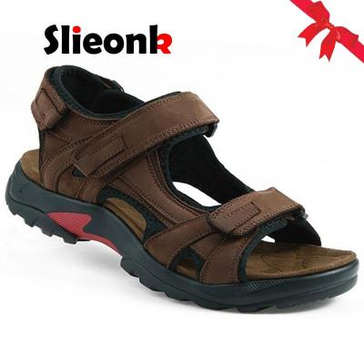 Slieonk มาใหม่ขนาดพิเศษ38-48รองเท้าแตะชายหาดสำหรับผู้ชายรองเท้าลำลองสำหรับฤดูร้อนระบายอากาศได้แฟชั่นกลางแจ้งรองเท้าแตะหนังวัวแท้ Kasut Lelaki Sandal/Sapatos Na Pang-Sandalyas