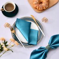 100Pcs Satin Table Napkin Square Wedding Party Hand Kerchief Restaurants Hotels Bussiness Cocktail Event Home Dinner Decor