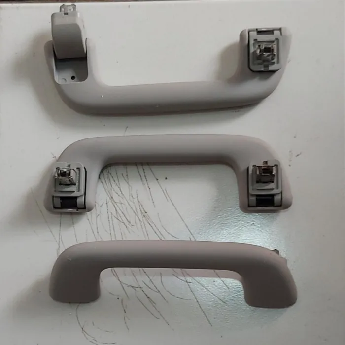 Aksesoris Senderan Tangan Innova: Meningkatkan Kenyamanan dan Estetika Kabin