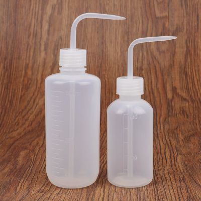 【CW】 1 pcs succulent plants curved spout watering jugCurved mouth sprayer large capacity measuring cup supplies