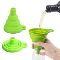 Collapsible Silicone Funnel Foldable Kitchen Liquid Hopper Tool Small Food Grade Funnel for Filling Water Bottle Liquid Transfer