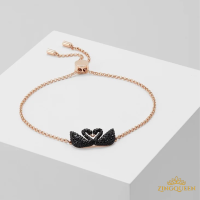 กำไลข้อมือ Swarovski Iconic Swan Bracelet , Black , Rose Gold Tone Plated หงษ์ สวารอฟสกี้ ของขวัญสุดพิเศษ ของแท้ 100% พร้อมส่ง