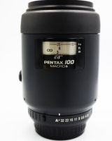 Pentax SMC 100mm f2.8 Macro Lens, supports full Frame 35mm format and APS-c (150mm eq.) so it can be used both on film and DSLRs. provides 1:1 magnification of your subjects and is ideal for shooting in low-light conditions SMC Pentax-FA 100mm F2.8 Macro