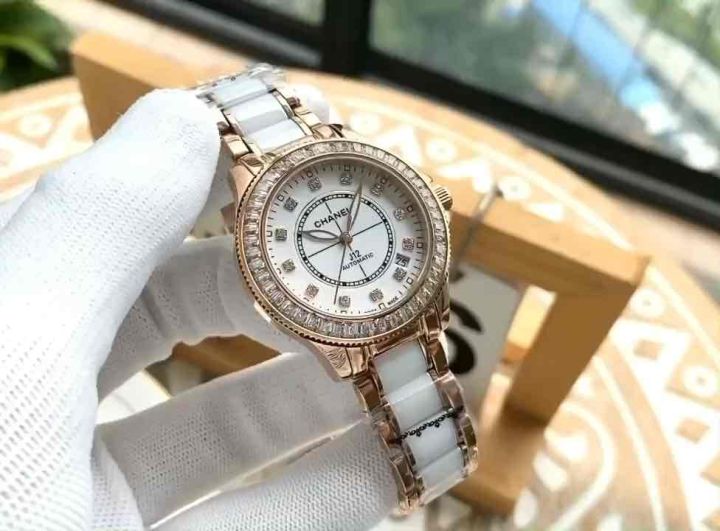 Đồng hồ Chanel