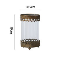 Metal Pillar Candlestick Vintage Ornaments Romantic Luxury Candle Holders Retro Iron Table Decoration Maison Decoration ED50ZT