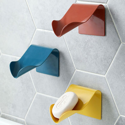 【CW】Wall Mounted Plastic Soap Dish Minimalist Soap Storage Holder Rack Creative Shower Soap Plate Drain Shelf Bathroom Organizer