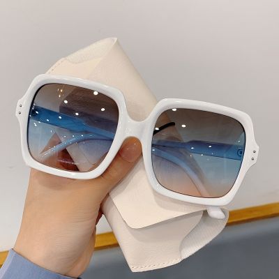 2022 New Square Frame Sunglasses Fashion Shades for Women UV400 Brand Designer Men Trendy Multicolor Eyewear for Lady