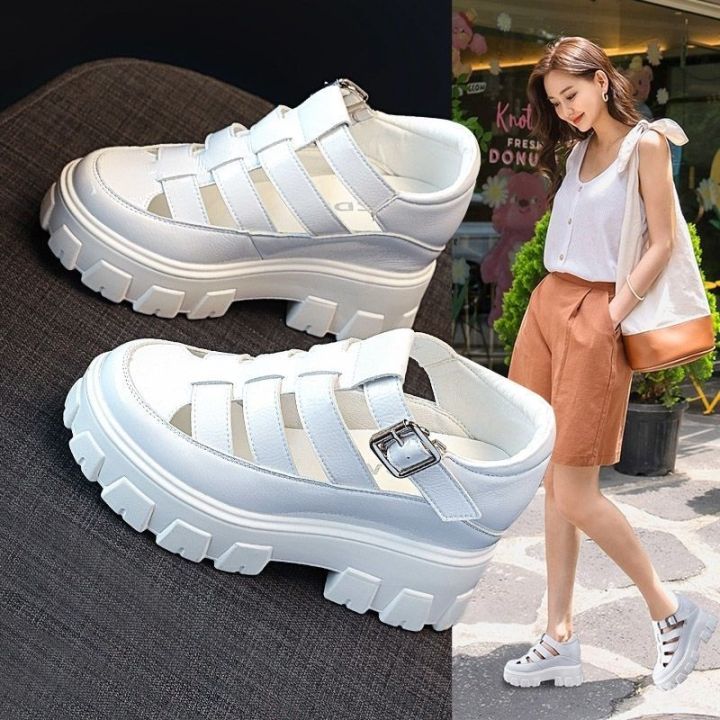 a-so-cute-รองเท้าแตะ2022กลวงผู้หญิงสไตล์ใหม่อินเทรนด์อเนกประสงค์รองเท้าคุณพ่อส้นหนาระบายอากาศได้ดี