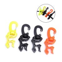 +‘； Scubas Diving Double Hose Holder Clip, Diving Double BCD Hose Holder Clip Regulator Retainer Buckle Hook For Snorkeling