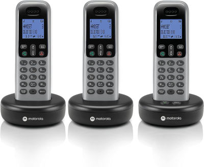 Motorola T613 Residential T6 Series Cordless Phone Set with Answering Machine and Caller ID (3 Handsets) With Answering Machine 3 Handset