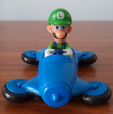 (มือสองสภาพใหม่) ลุอิจิ Luigi จาก Mario Kart 8 มาริโอ้ Mcdonald Happy Meal แมคโดนัลด์ แฮปปี้มีล ของเล่น Figure Model