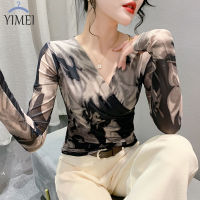 YIMEI เสื้อคลุมขนาดใหญ่พิเศษ2023เสื้อผ้าตาข่ายแขนยาวคอวีไขว้แบบเสื้อยืดพิมพ์ลายย่นสำหรับฤดูใบไม้ร่วง/ฤดูหนาว