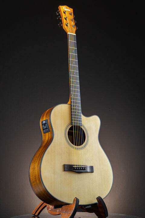 กีตาร์โปร่งไฟฟ้า-gusta-om2ce-ii-n-40-acoustic-electric-guitar