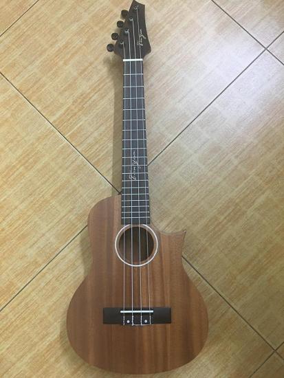Đàn ukulele tenor guitar bass shape màu tối mẫu 1 gỗ anh đào - hàng có sẵn - ảnh sản phẩm 1