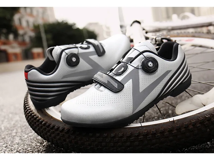 Women's non clearance clip cycling shoes