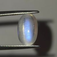 พลอย มูนสโตน มุกดาหาร เหลือบ ฟ้า น้ำเงิน ธรรมชาติ แท้ ( Unheated Natural Blue Flash Moonstone ) หนัก 3.15 กะรัต