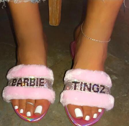 hot-new-pink-home-fashion-wild-hair-slippers-winter-new-bright-diamond-warm-sandals-female-flip-flop-flat-with-interior