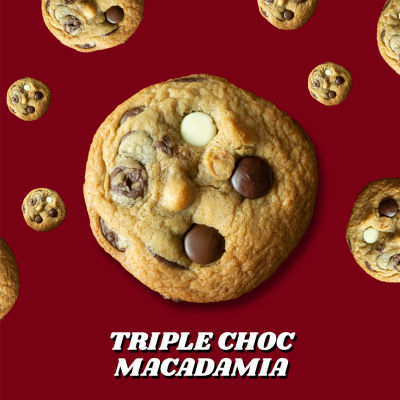Jumbo Cookie - Triple Chocolate& Macademia  80g. คุ้กกี้ยักษ์ รส Triple Chocolate & Macademia กรอบนอกนุ่มใน - Oven Talk Bangkok