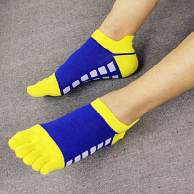 [Csndices] ถุงเท้าผู้ชายผ้าตาข่ายระงับกลิ่นถุงเท้าระบายอากาศนิ้วเท้าผู้ชายแบบใหม่ห้านิ้ว
