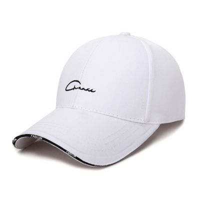 Hat Men and Women Spring and Summer Baseball Hipster Wild Black and White Leisure Travel Sun Protection Cap