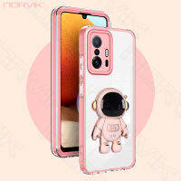 NORVIK 3 IN 1เคสโทรศัพท์โปร่งใสพร้อมขาตั้งนักบินอวกาศพับได้สำหรับ Xiaomi 11T Redmi Note 12 POCO X5 11 10S 12C A1 10A X4 Lite Pro Plus 4G 5G NE กล้องขอบแข็งสีขาวเต็มจอ n9-1ฝาครอบเคสใสกันกระแทก