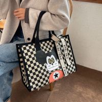 Grid cartoon printed tote bags 2021 new high-capacity commuter bag fashion scarves single shoulder bag