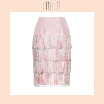 [MILIN] Glam Crystal fringe fall over embellishment detail Knees length Metallic woven polyester skirt / กระโปรงทรงสอบผ้าเมทัลลิคแต่งชั้นเส้นเพชร สีชมพู