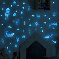 ZZOOI Blue Fish Luminous Wall Stickers Glow In The Dark Underwater World Wall Decals For Baby Kids Rooms Nursery Bedroom Home Decor