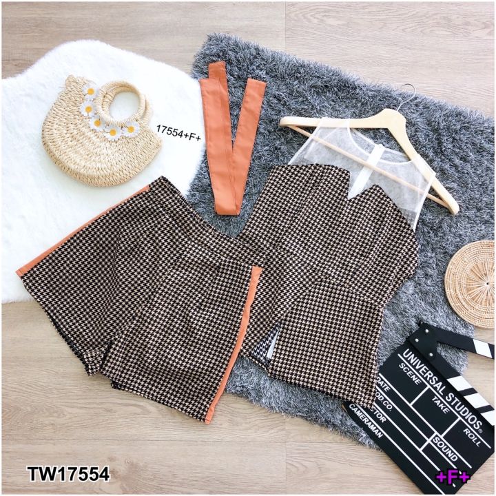 tw17554-set-2-ชิ้น-เสื้ออกหยักลายชิโนริ-มีเชือกผูก-กางเกงขาสั้นลายชิโนริ