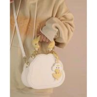 ✾♕ The new female joker inclined shoulder bag cute single cream clouds BaoChao summer tottenham