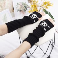 1pair Women Gothic Gloves Winter Wrist Arm Warmer Skull Knitted Long Fingerless Gloves Mitten Halloween Fashion Girl Arm Sleeve