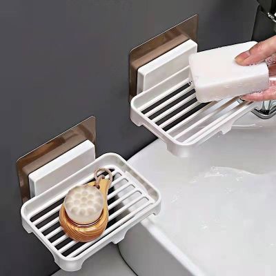 ❐◘ Wall Mounted Soap Box Drain Soap Dishes Holder Suction Cup Soap Dish Tray Plastic Sponge Soaps Drain Holder Bathroom Accessories
