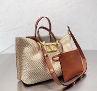 [IN STOCK] NEWValentino~Leisure large capacity woven hand crossbody bag