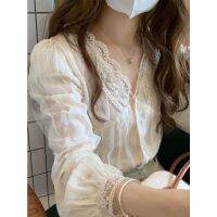 Temperament v-neck lace shirt เสื้อชีฟองผู้หญิงฤดูใบไม้ร่วงปี 2021 เสื้อเชิ้ตแขนยาวใหม่หวานและเก๋