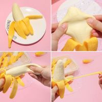 （A Decent） 1PC BananaSqueeze Antistress NoveltyStress Relief Venting Joking DecompressionToys