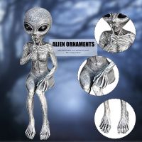 《Glass house》 Outer Space Alien Statue Martians Garden Figurine Set For Home Indoor Outdoor Figurines Garden Home Ornaments Miniatures Model