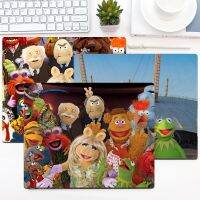 】 Muppets ผิวที่รองเมาส์แบบสั่งได้เดสก์ท็อปแผ่นรองปูโต๊ะน่ารักอุปกรณ์เสริมสำหรับเล่นเกมนักเรียนแผ่นรองเขียนแพดเม้าส์เสื่อสำหรับเล่นที่โต๊ะ