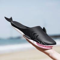 Men Slippers Cute Shark Slides 2022 Summer Home Non-slip Couples Outdoor Beach Slippers Indoor Flip Flops Women PVC Funny Shoes House Slippers