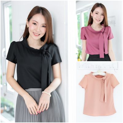 Narinari : NT2422 Folded Collar Blouse with Tie เสื้อทำงาน