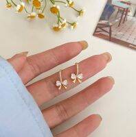 goodgift_station -?diamond bow earrings 925 sterling silver ? ต่างหูแบบเจาะ รูปโบว์ ตัวเรือนเป็นสีทองประดับเพชร