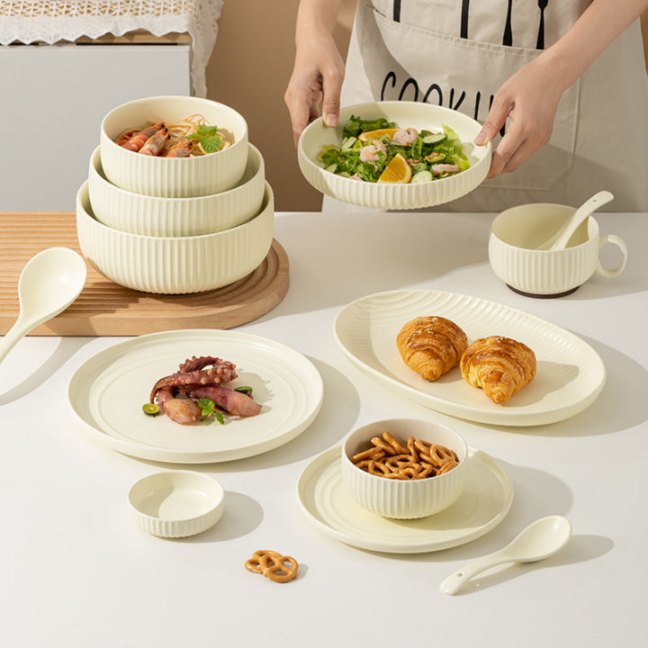 ชามครีมชุดเซรามิกลมเครื่องใช้บนโต๊ะอาหารในครัวเรือนสดใสขนาดเล็ก2023ชามที่สวยงามสูงตะเกียบจานและอาหาร-linguaimy
